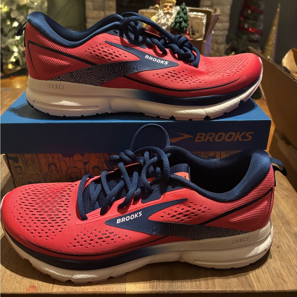 BROOKS TRACE 3 women’s 11.5 Shoes